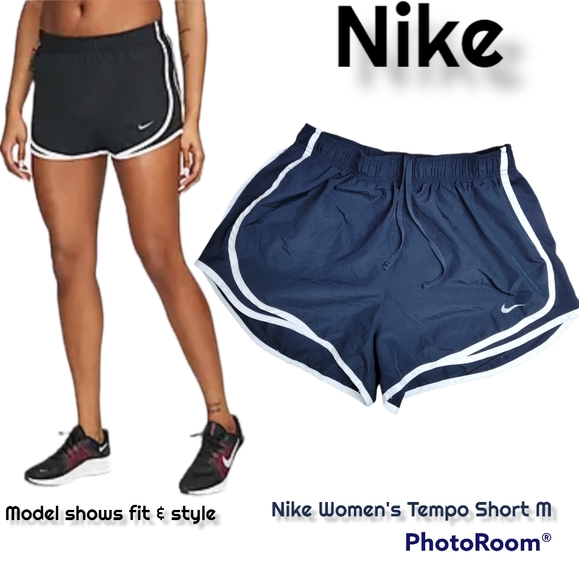 Nike Women's Navy Blue & White Tempo Short shorts M